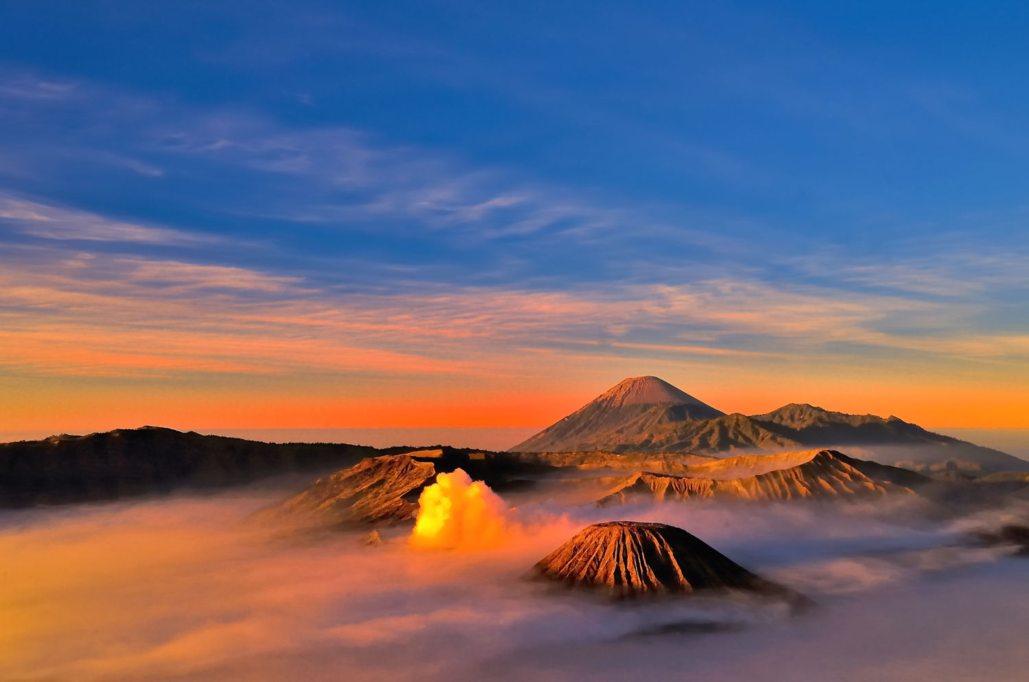 Gunung Ijen/Bromo Mitnight (codeL4)